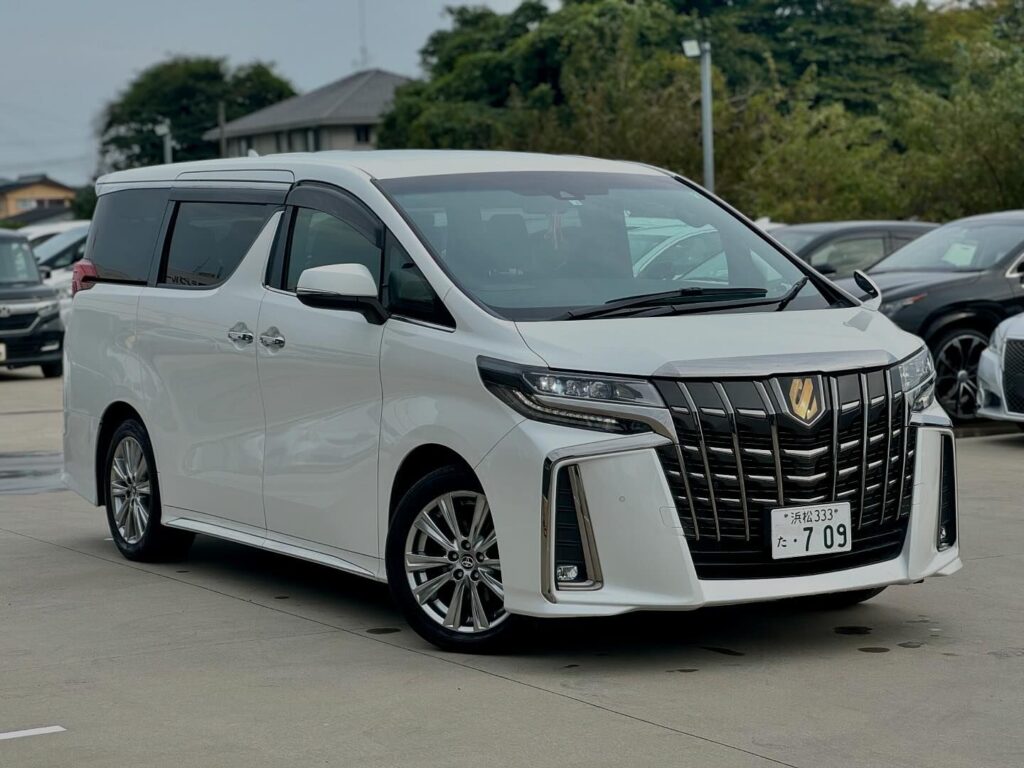 Alphard frente