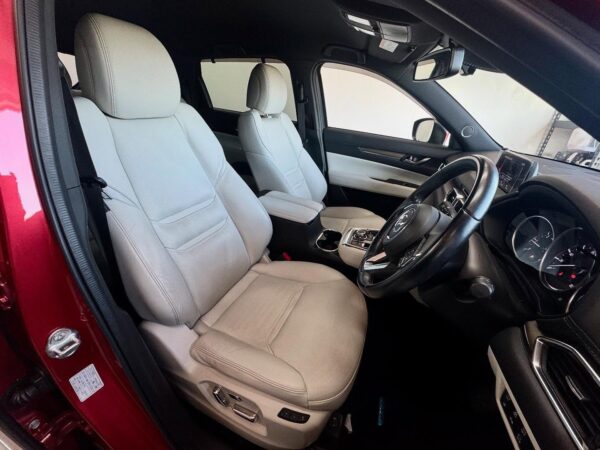CX-8 banco motorista