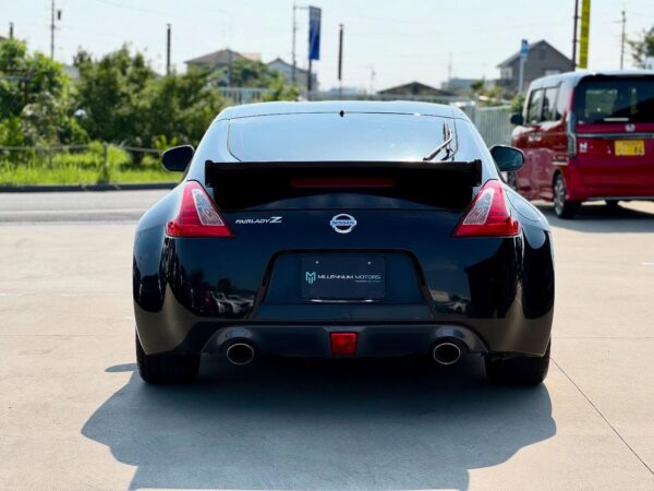 Fairlady Z traseira