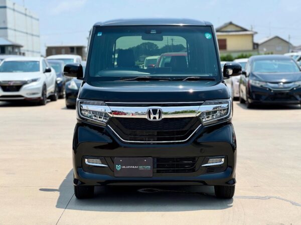 N-Box frente