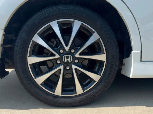 Stepwagon roda