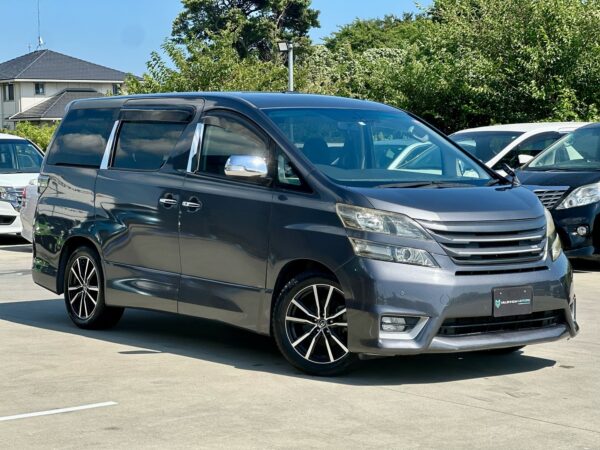 Vellfire frente