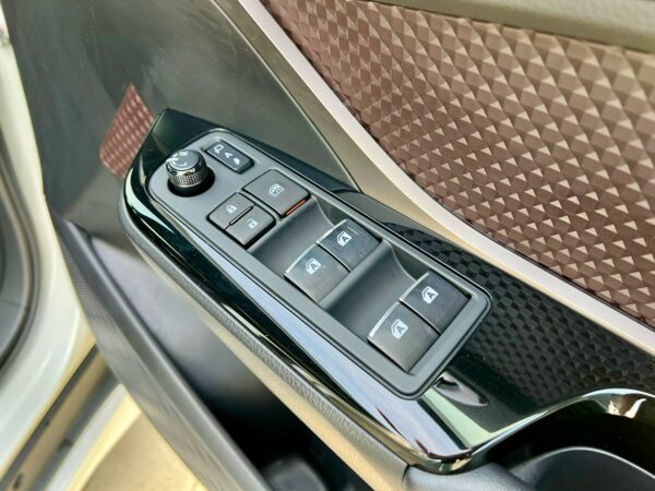C-HR comando vidro