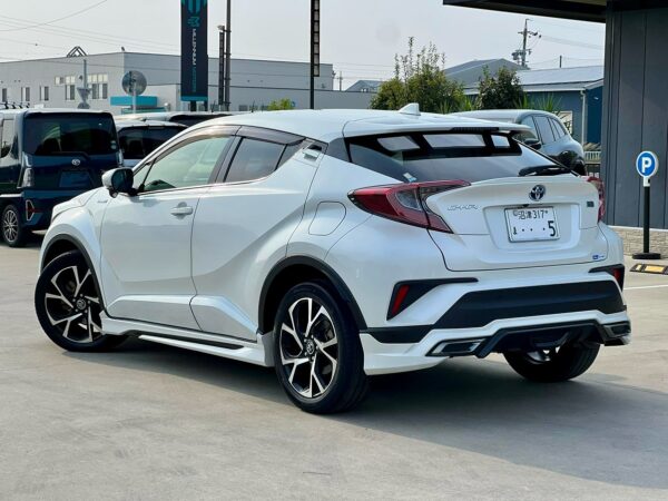 C-HR traseira