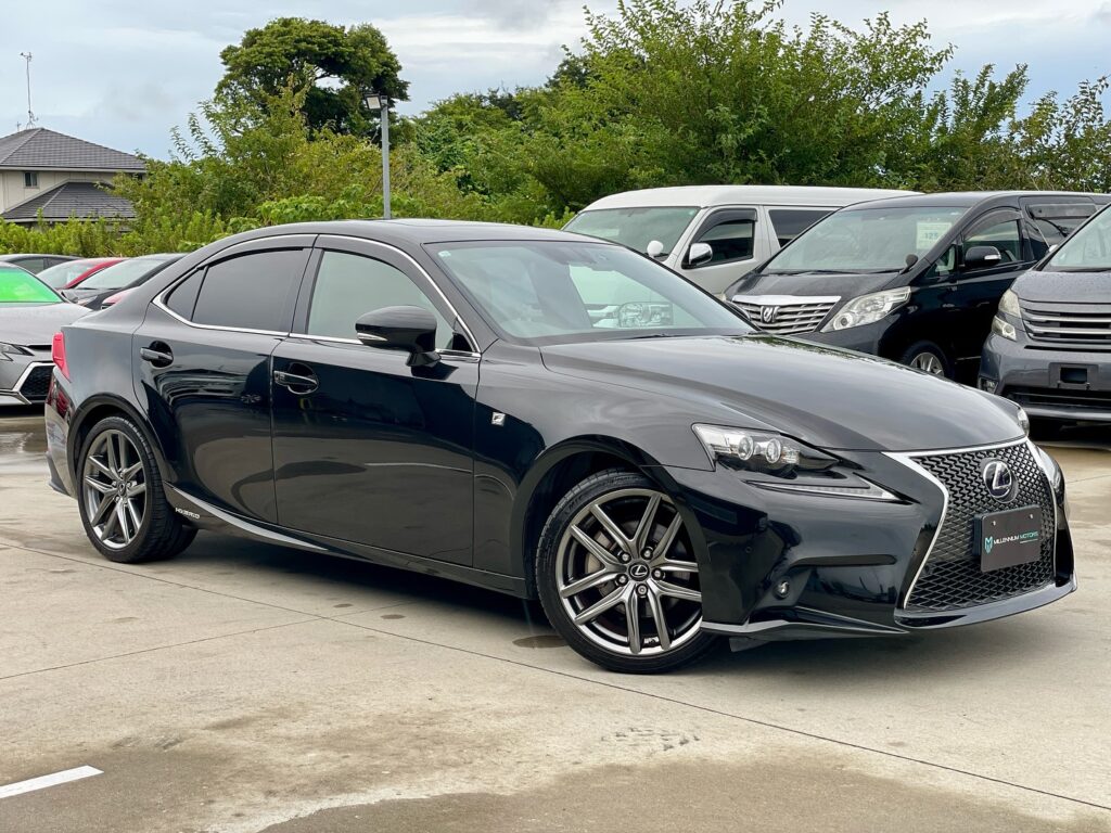 Lexus frente