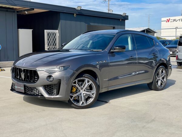 Maserati frente