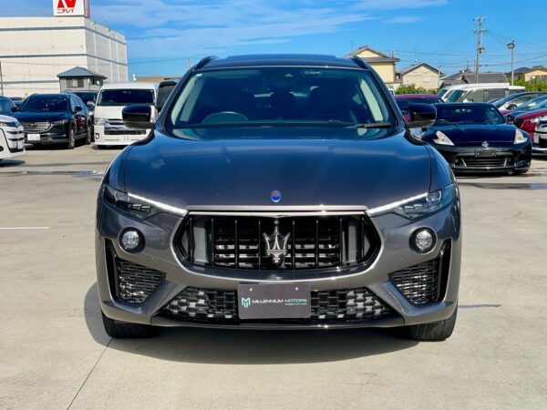 Maserati frente