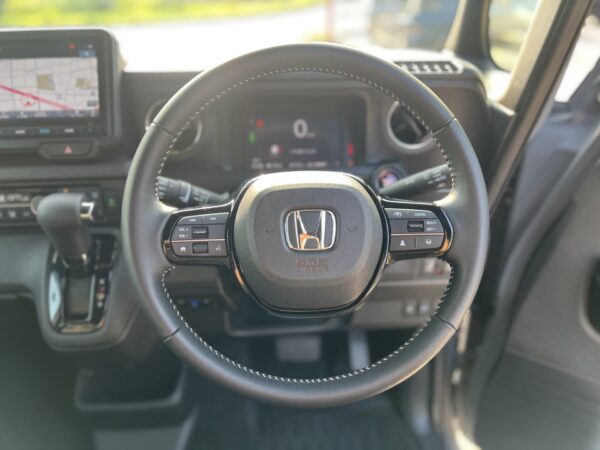 N-Box volante