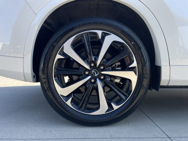 CX-60 roda