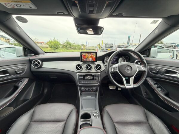 Mercedes painel