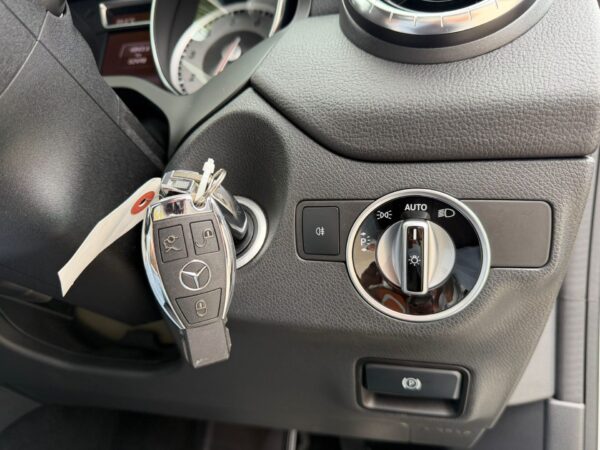 Mercedes comando farol