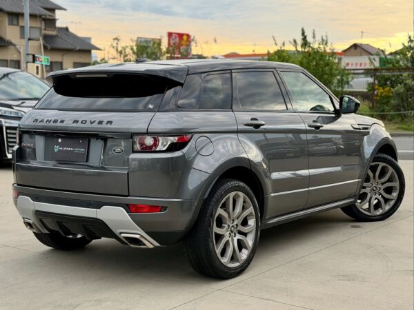 Evoque traseira