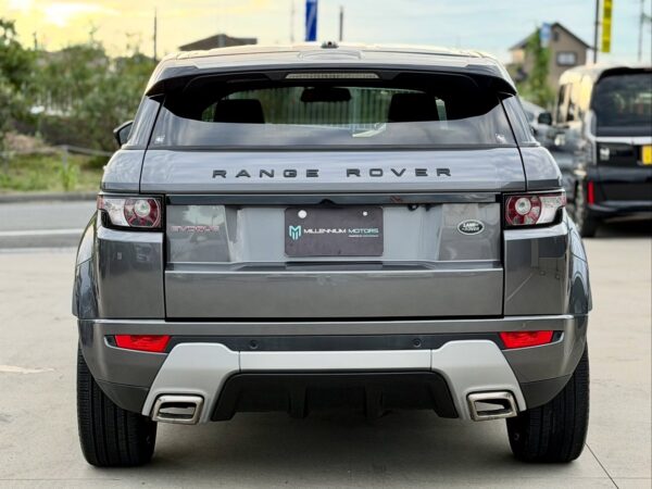Evoque traseira
